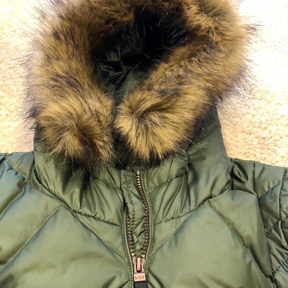 Army green mid-length winter coat - Picture 3 of 8